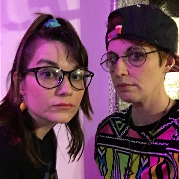 Meet your Posher, Lacey - Picture 2 of 5